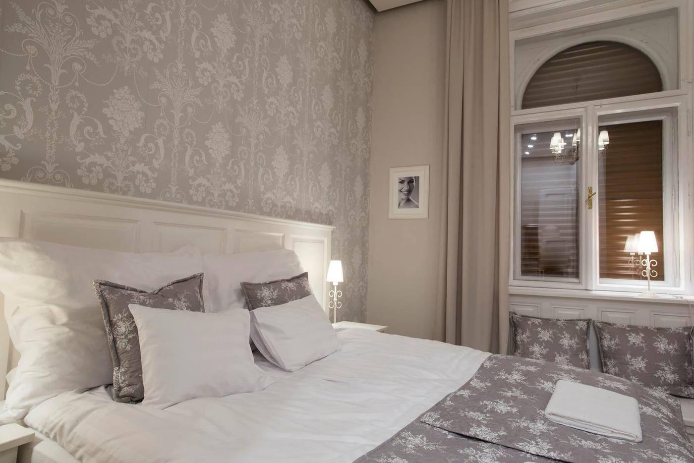 Serenity-Boutique-Budapest-Room-12
