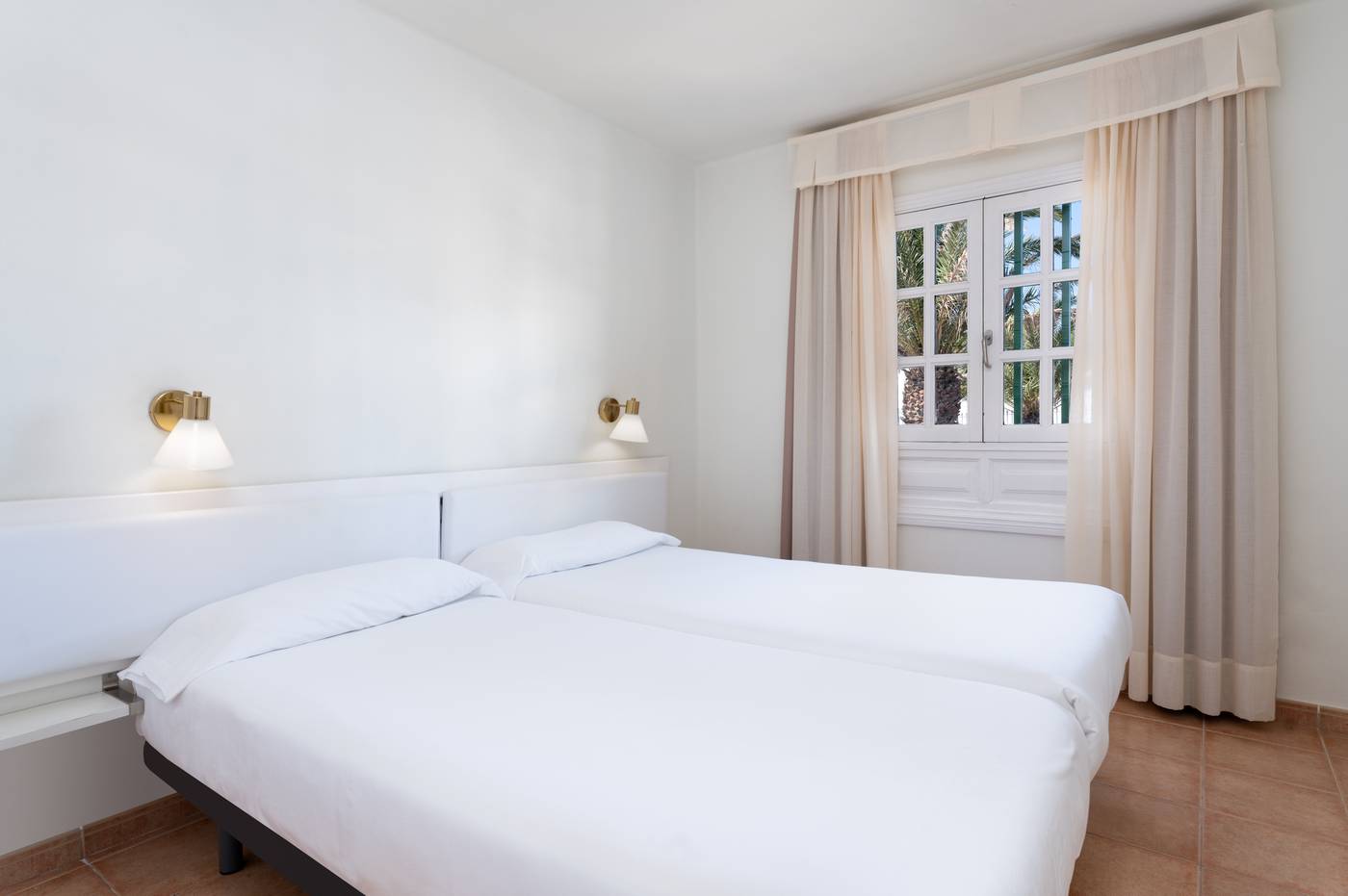 Apartamentos-LIVVO-Las-Gaviotas-Room-43