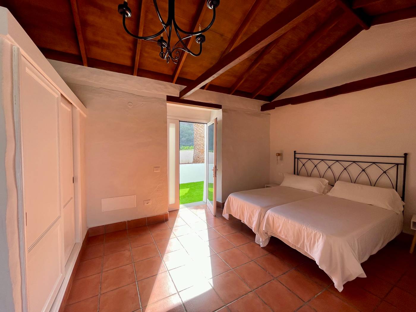 Hotel-Rural-El-Patio-Room-10