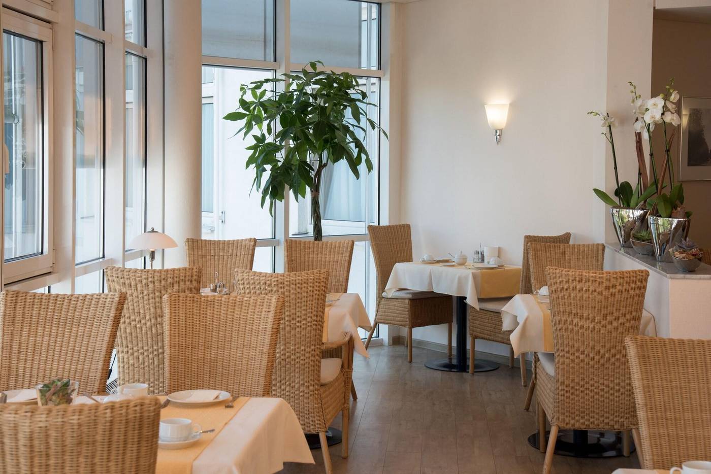 Hotel Arkadia - Germany - FRIEDRICHSDORF - Restaurant - 8