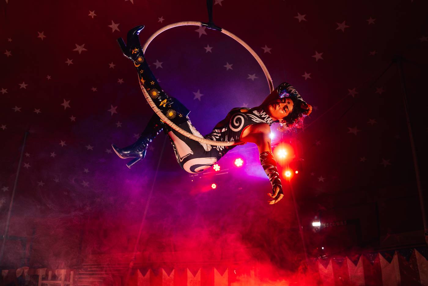 Eden-Resort-Circus (16).jpg
