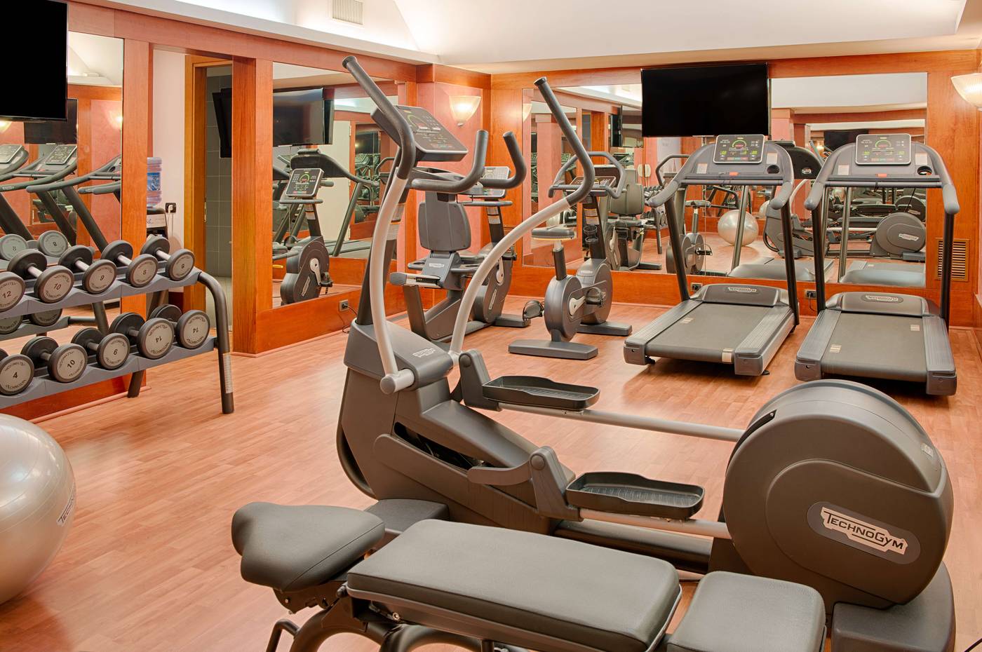 NH-Roma-Villa-Carpegna-Sports-and-Entertainment-44