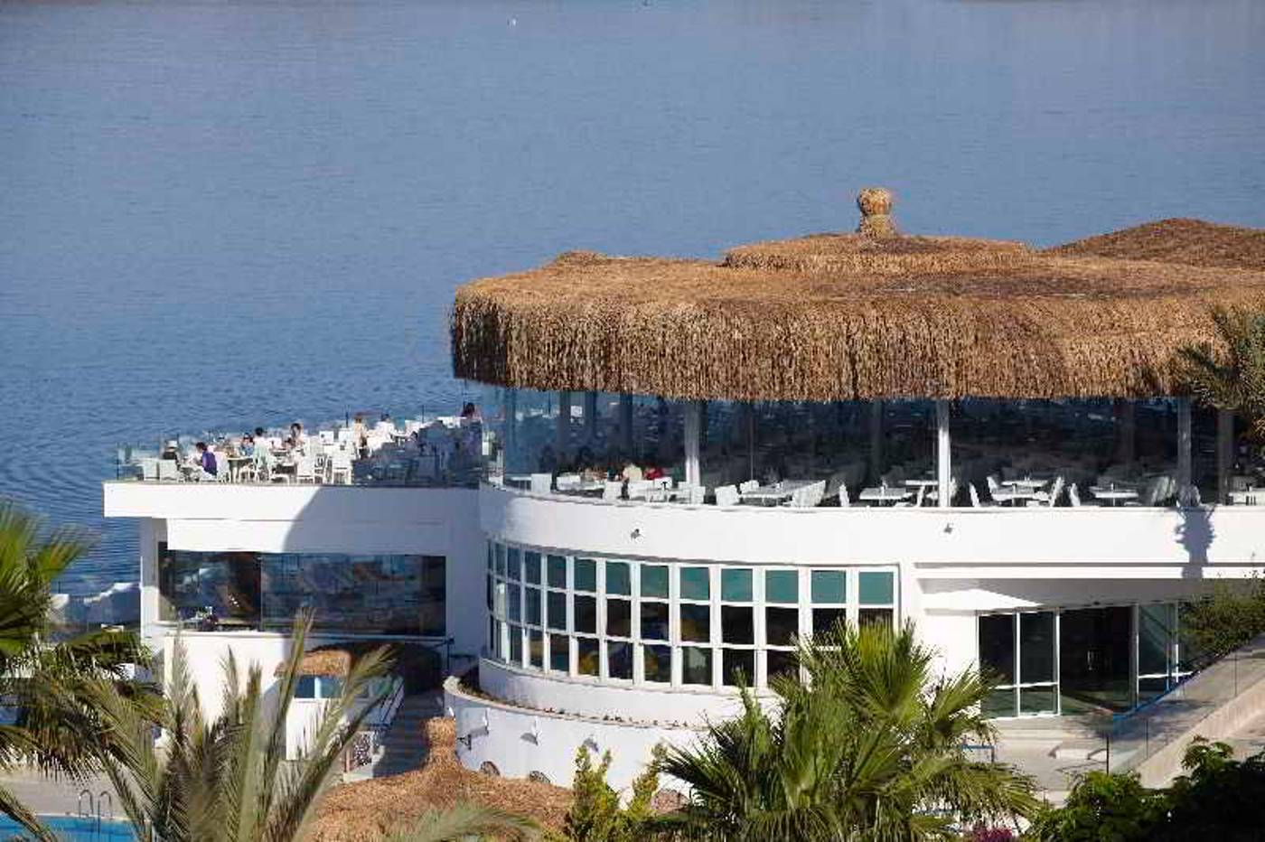 Bodrum-Holiday-Resort-and-Spa-Restaurant-14