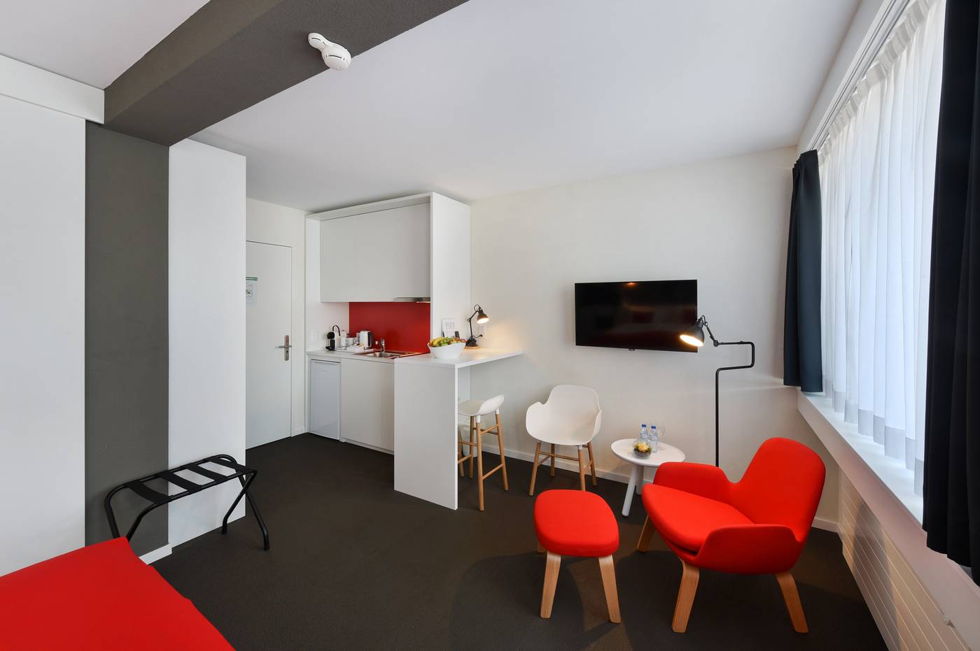 Home-Swiss-Hotel-Room-36