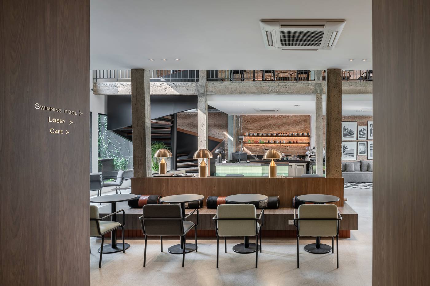 Lilit-Bang-Lumphu-Hotel-Lobby-20