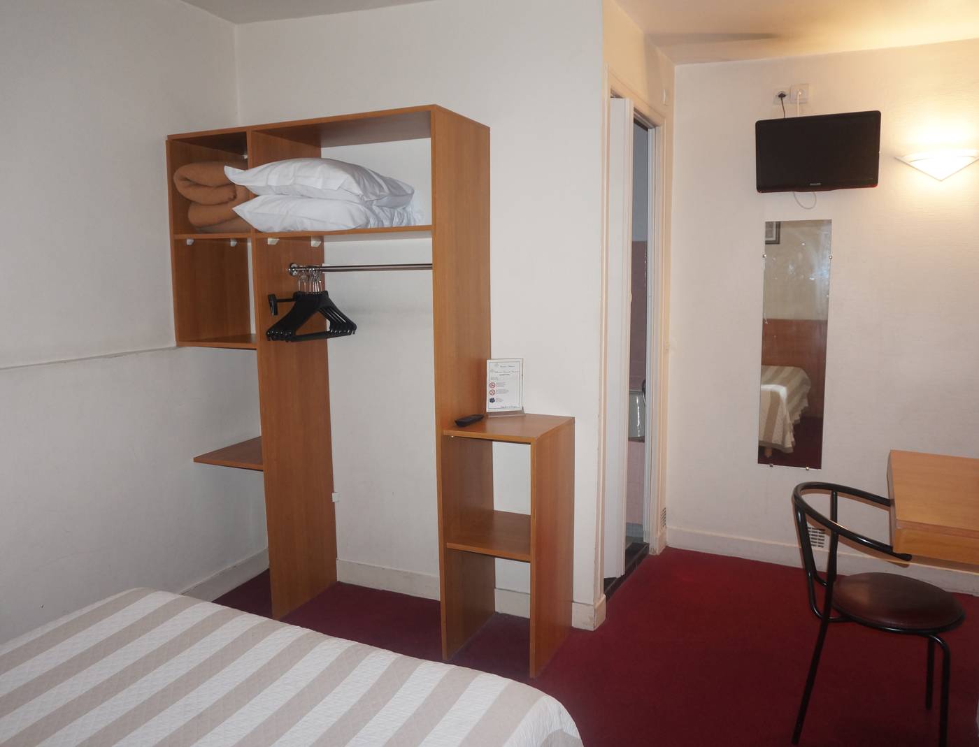 Hotel-Nord-Et-Champagne-Room-21
