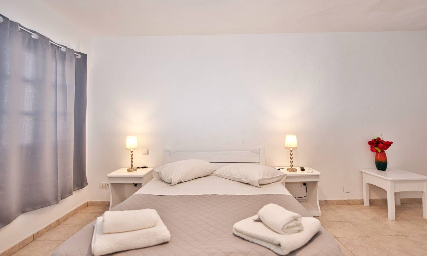 Caldera-View-Resort-Adults-only-18--Room-35