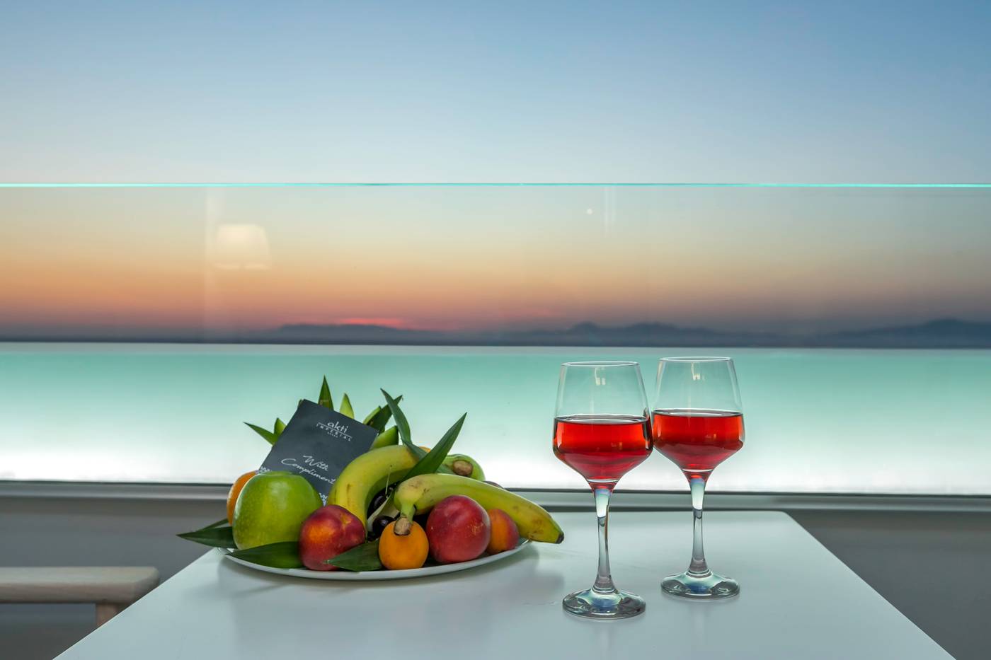 Akti-Imperial-Deluxe-Resort---Spa-Dolce-by-Wyndham-Bar-65