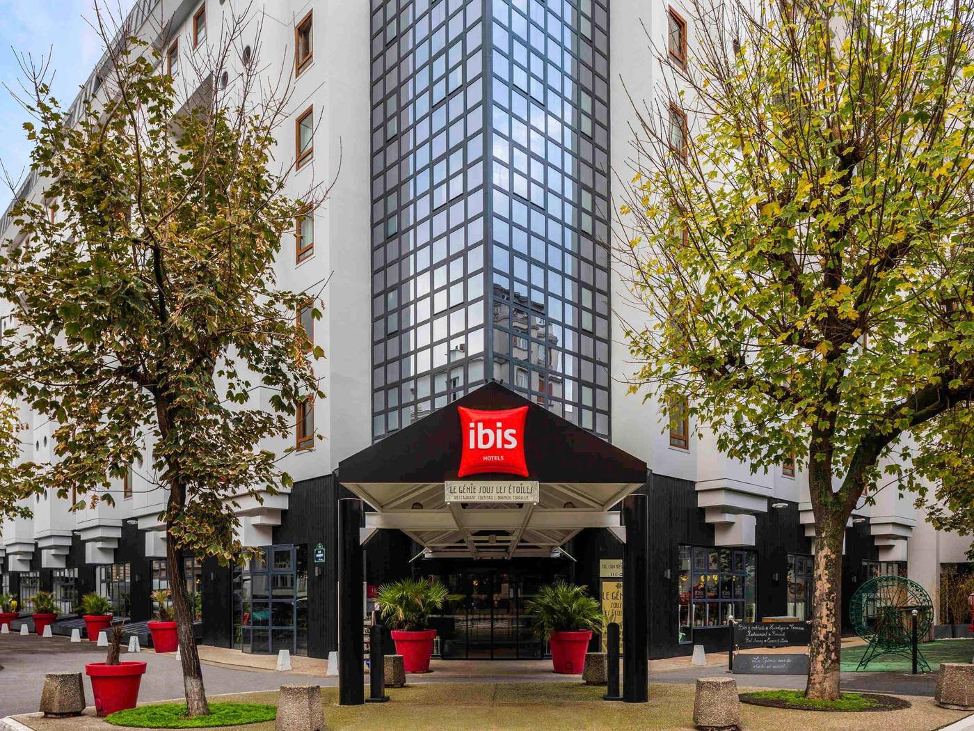 Ibis-Bastille-Opera-General-view-2
