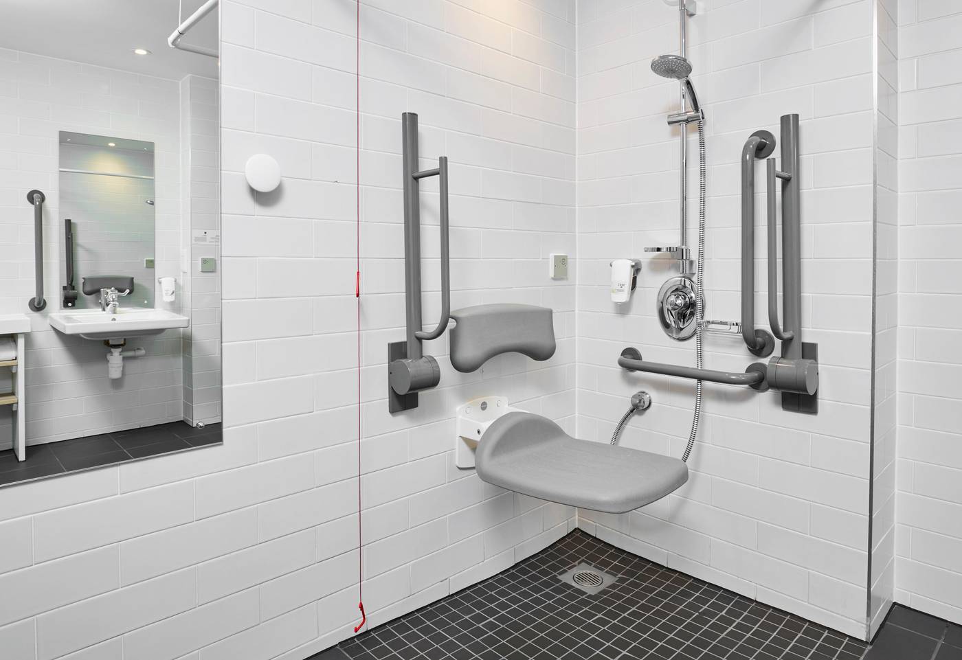 Holiday-Inn-Express-Dublin-City-Centre-Room-35