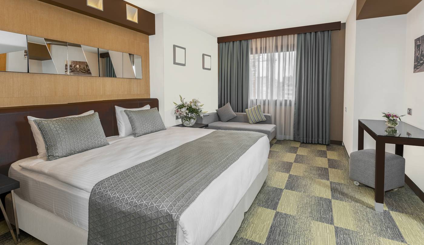 Point-Hotel-Taksim-Room-33