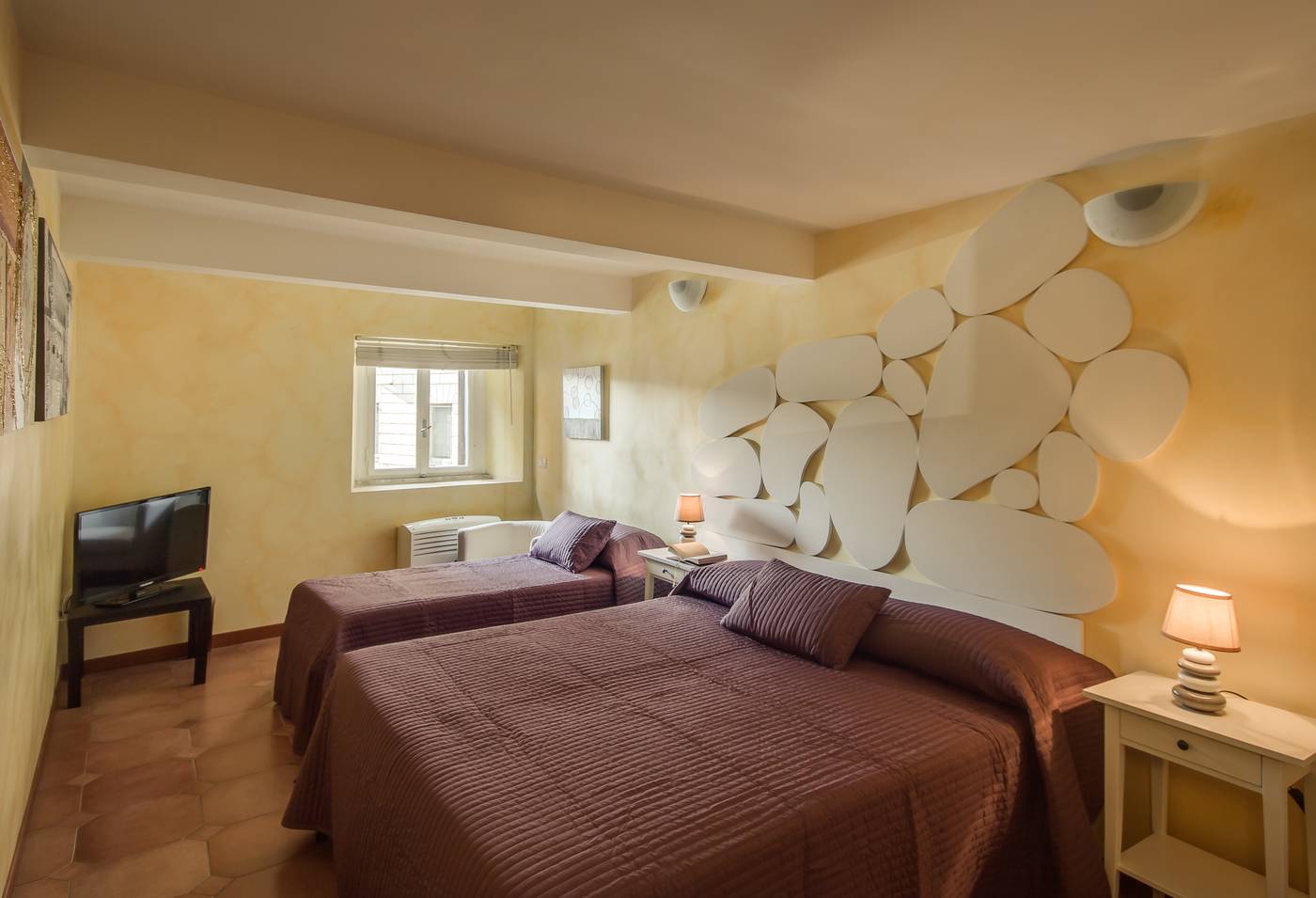Rome-Kings-Suite-Room-3