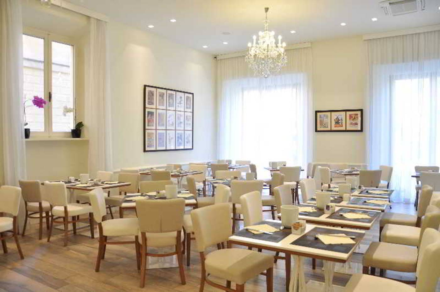 Italia-Hotel-Restaurant-31