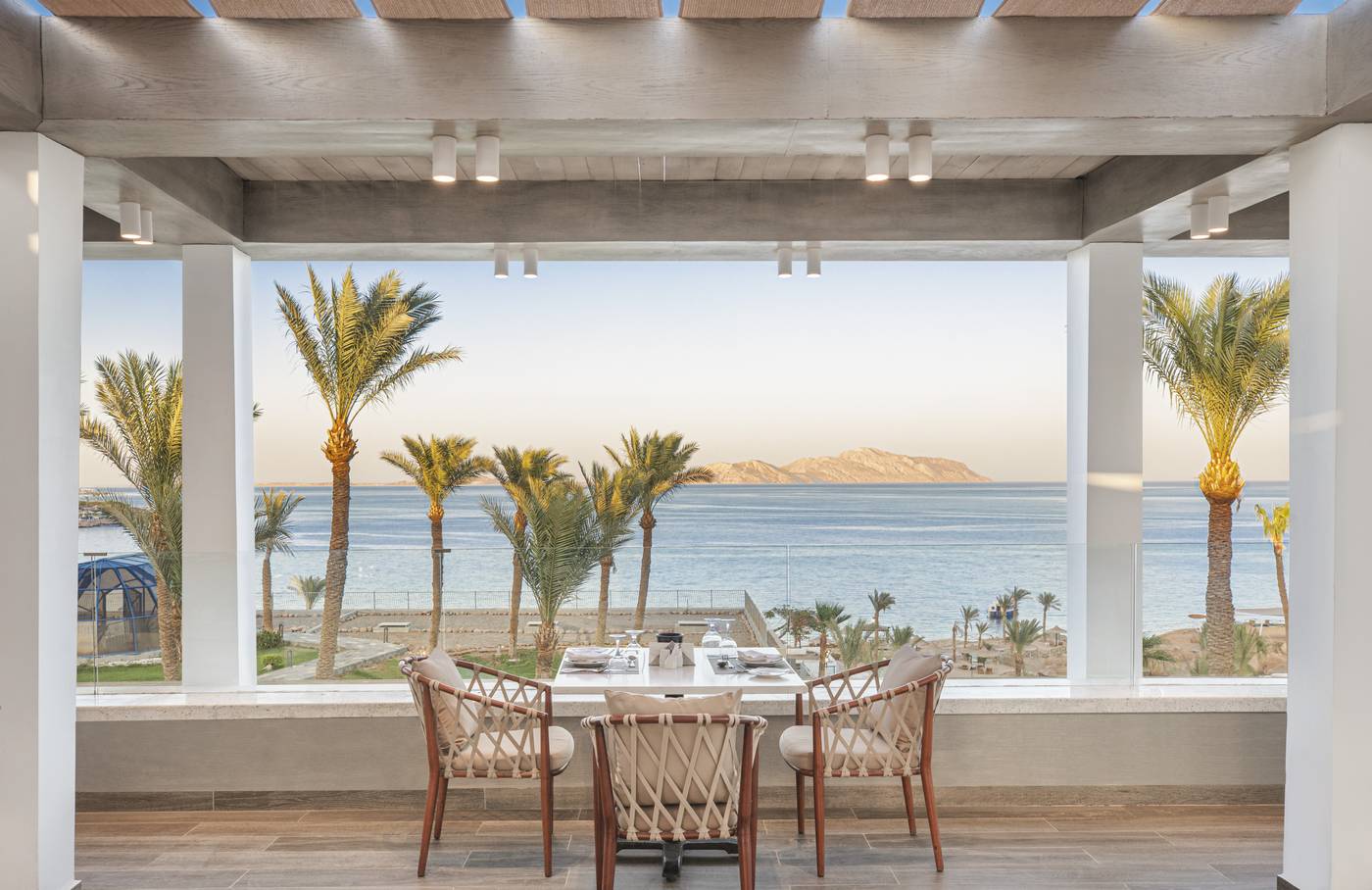 V-Hotel-Sharm-Restaurant-95