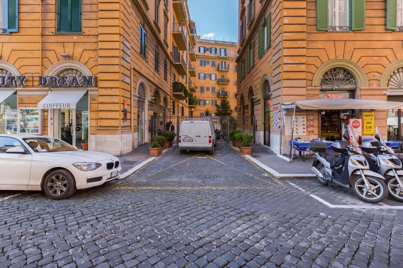 Allegra-s-House-General-view-9