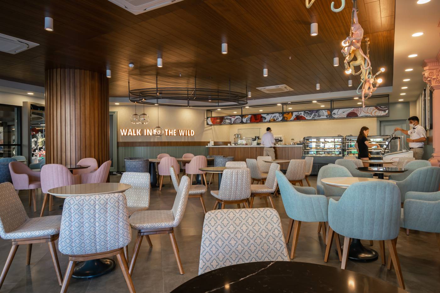 Armas-Bella-Luna-Restaurant-42