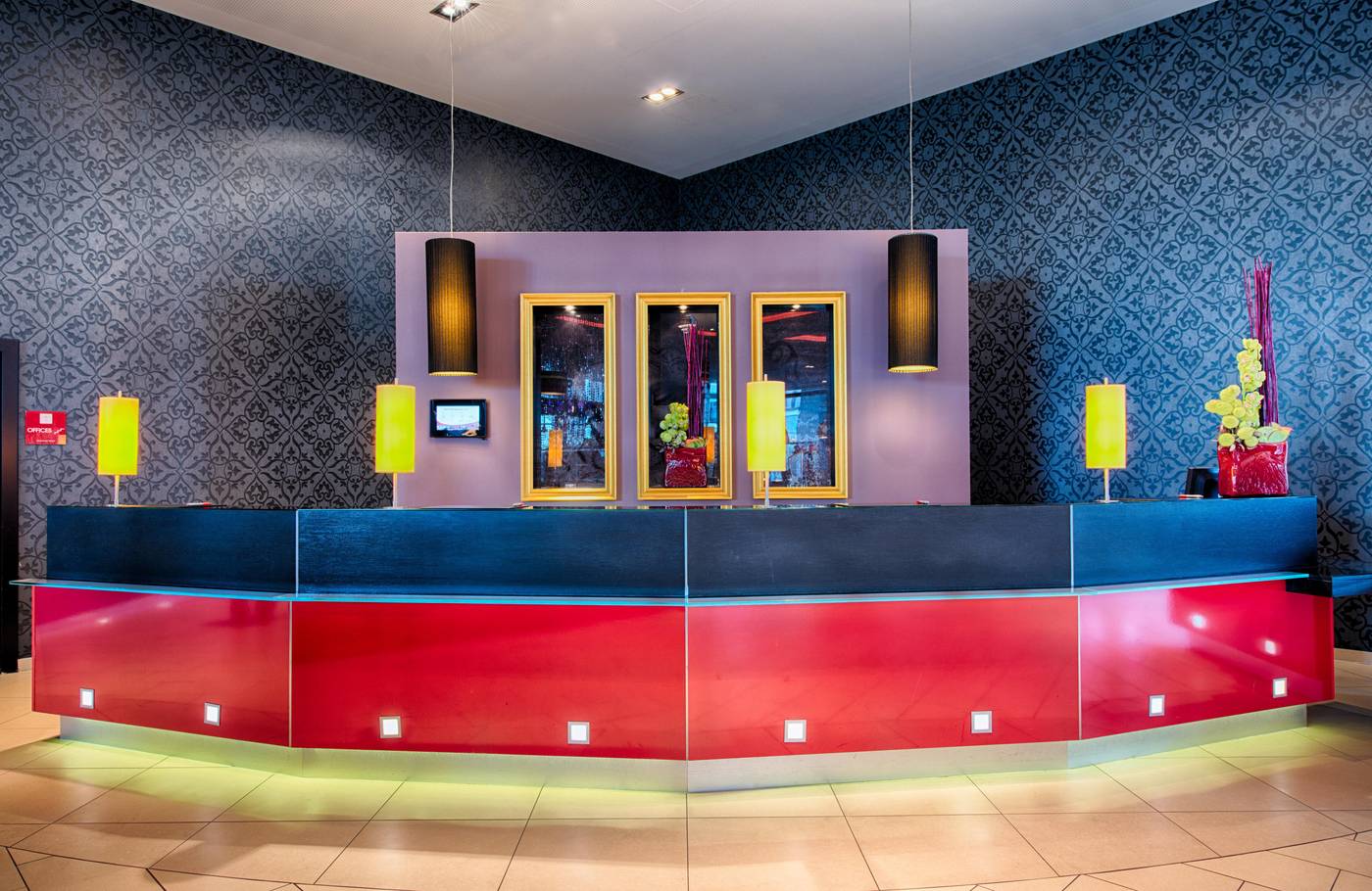 Leonardo-Royal-Hotel-Munich-Lobby-23