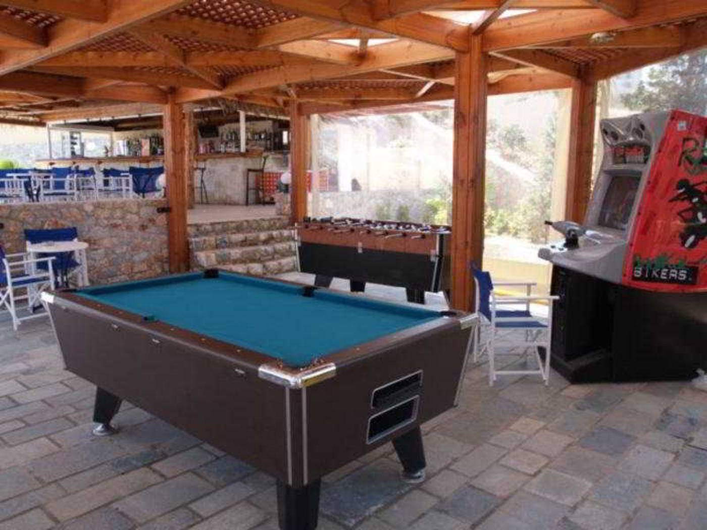 Theo-Hotel-Sports-and-Entertainment-77