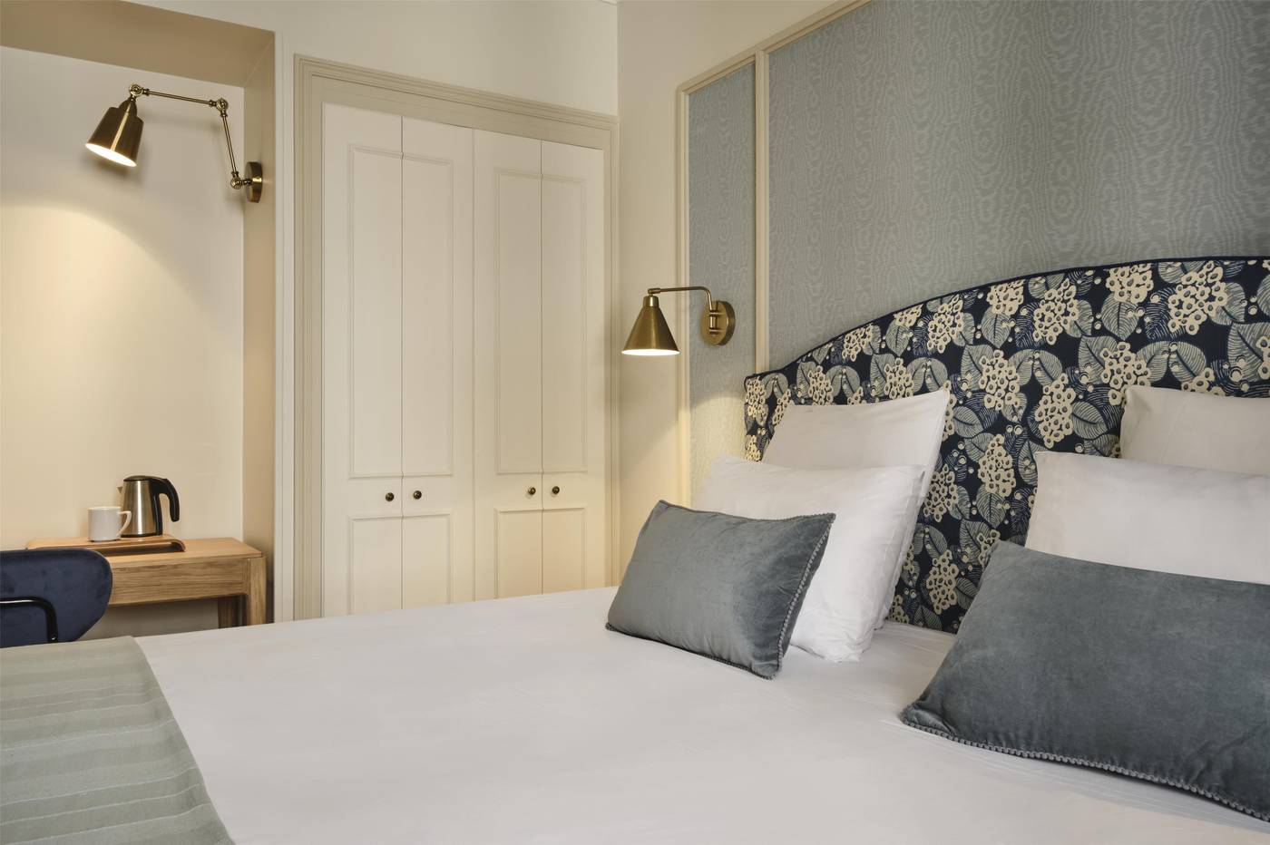 Hotel-Saint-Ferdinand-by-HappyCulture-Room-23