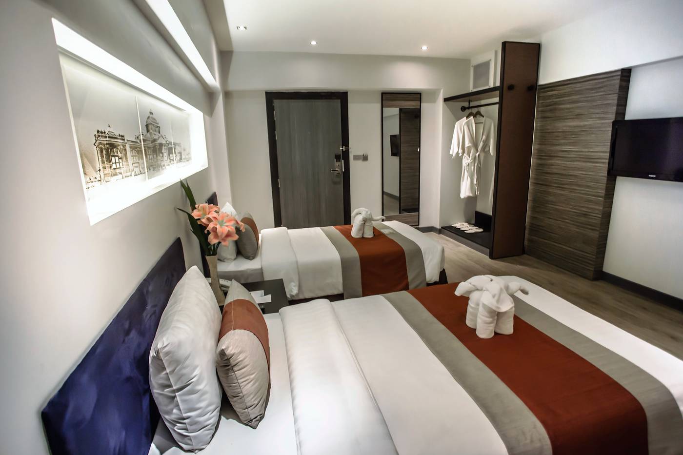 Nouvo-City-Hotel-Room-29