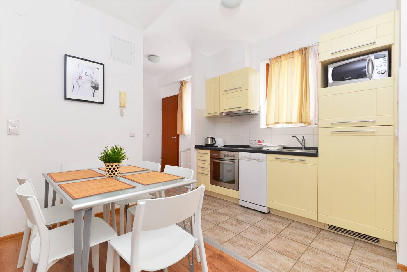 Lord-Residence-Room-25