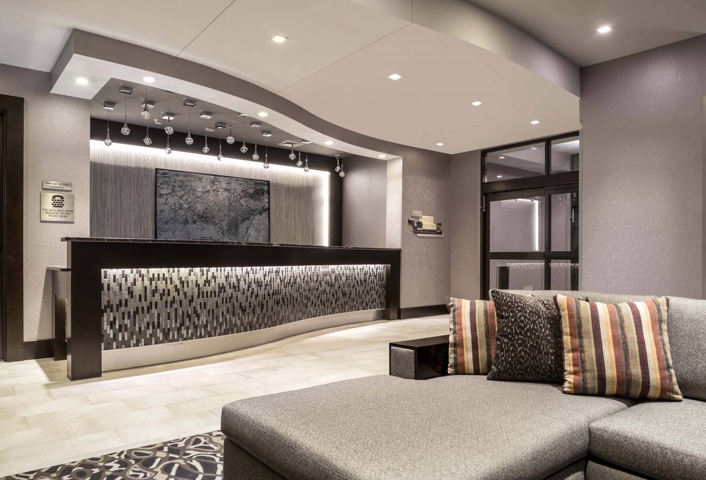 Fairfield-Inn---Suites-Boston-Cambridge-Lobby-4