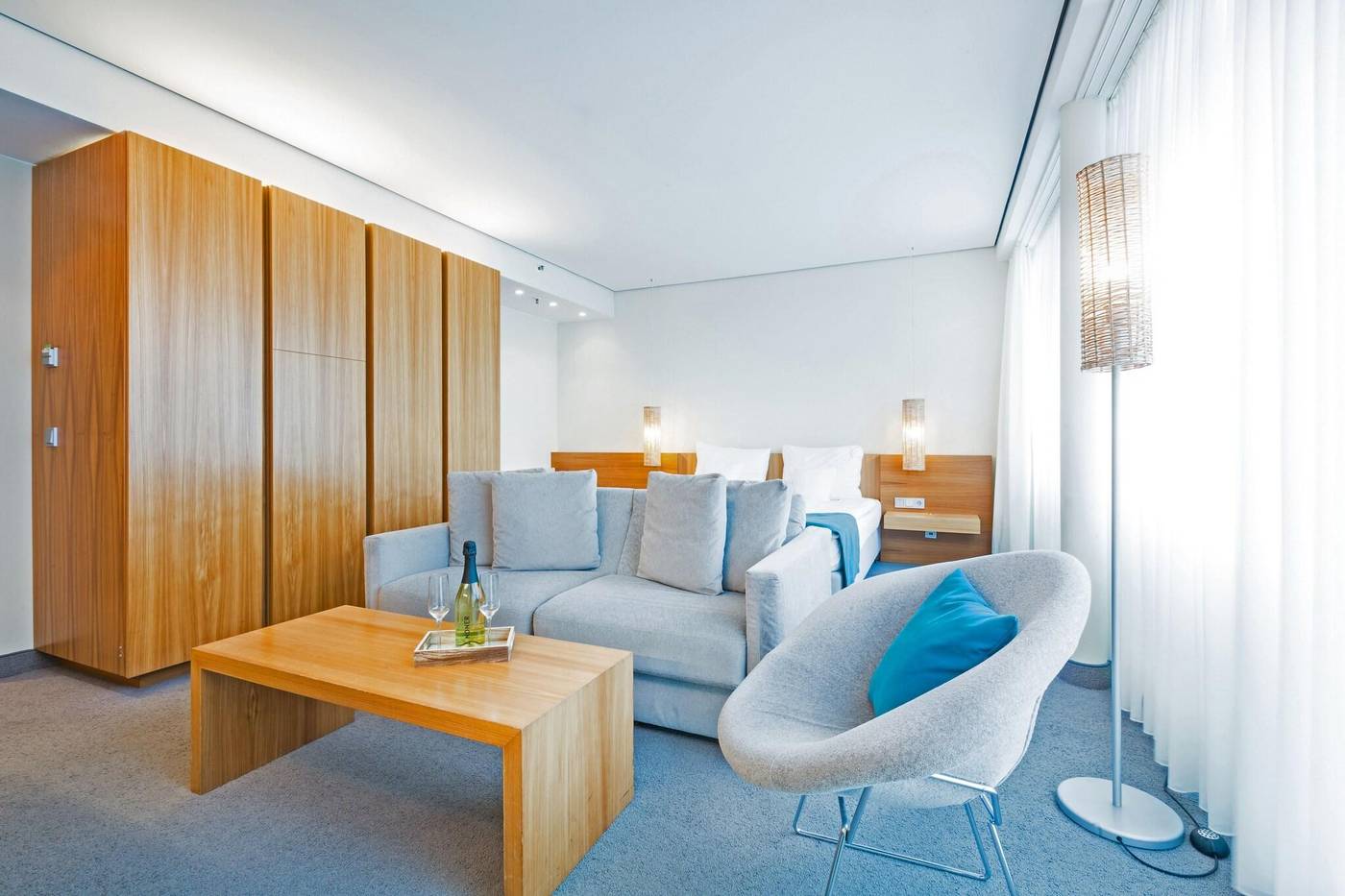 Lindner-Hotel-Berlin-Ku-damm--part-of-JdV-by-Hyatt-Room-52