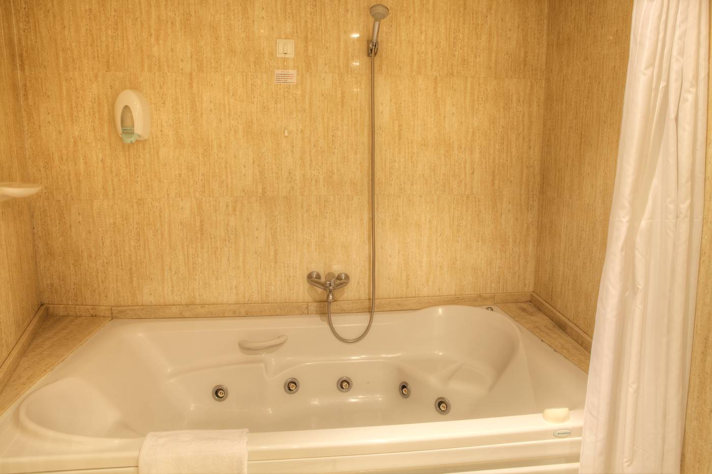 Sunway-Playa-Golf-Sitges-Room-76