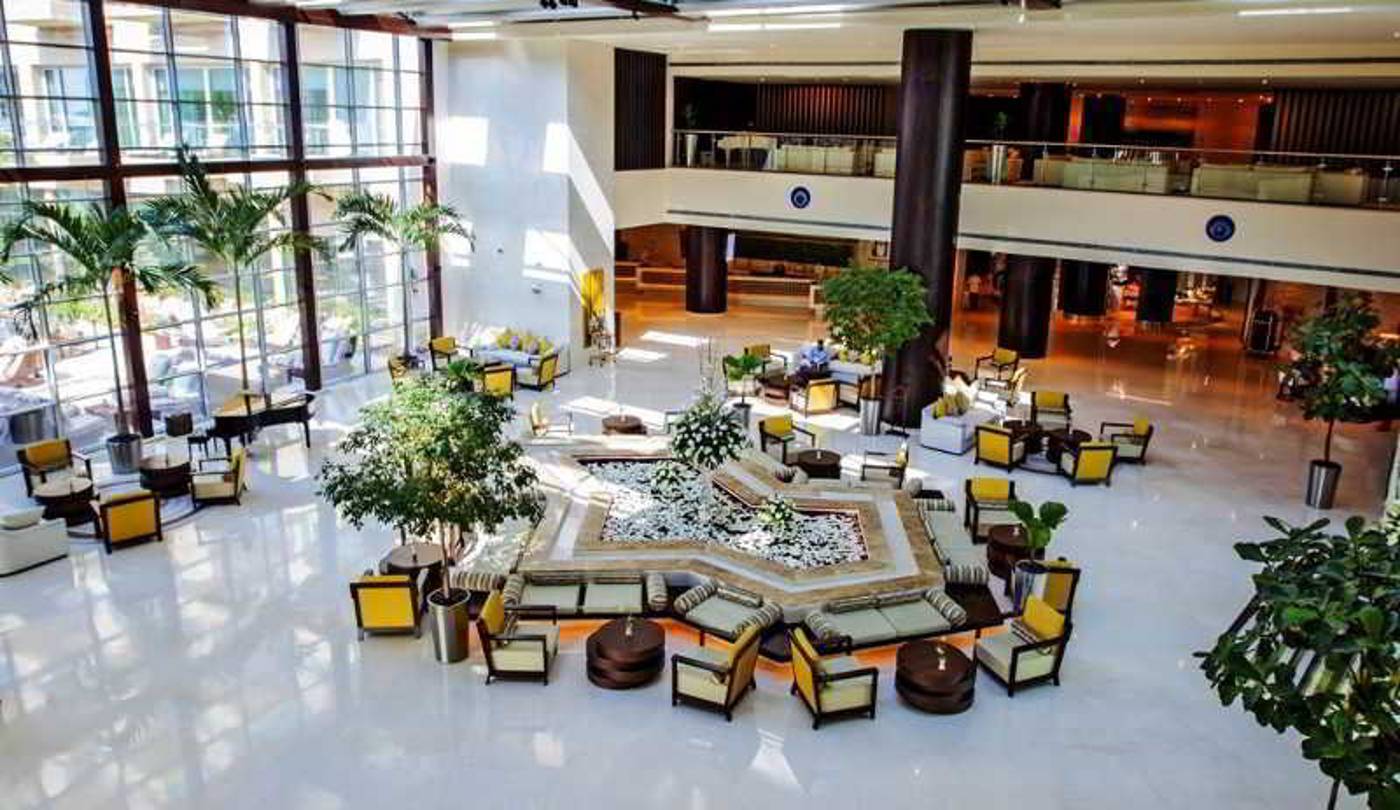 Rixos-The-Palm-Hotel-and-Suites-Lobby-62