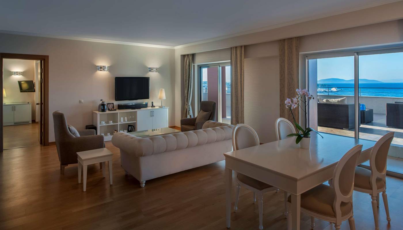 Radisson-Blu-Resort---SPA-Cesme-Room-40