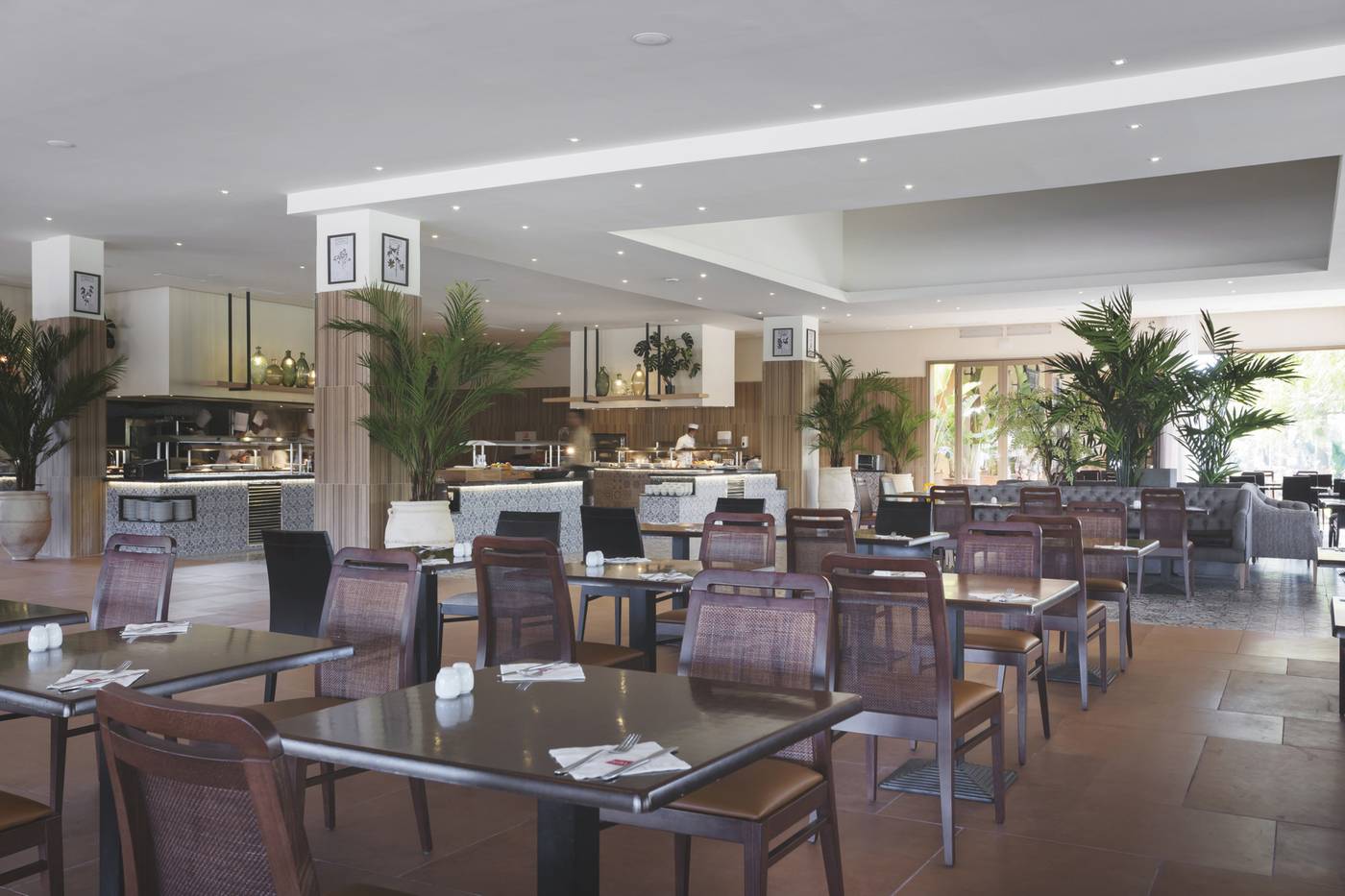 Hotel-Riu-Tikida-Palmeraie---All-Inclusive-Restaurant-39