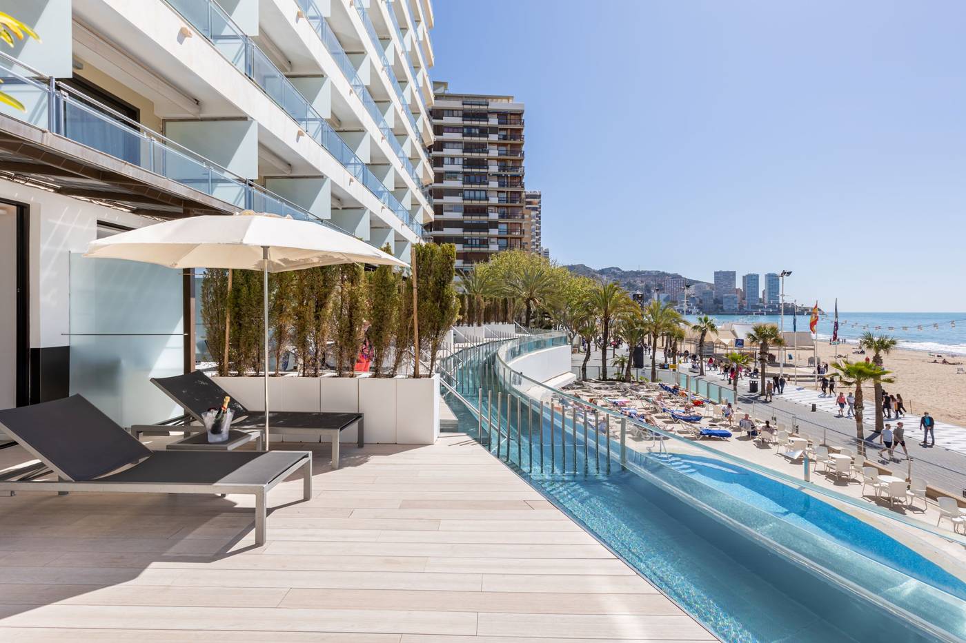 HOTEL-CIMBEL-Room-37