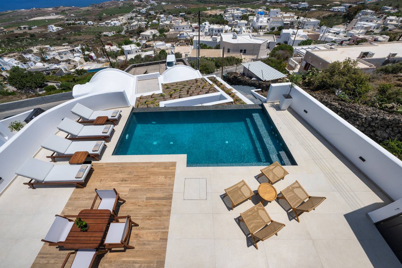 Venus-Sunrise-Suites---Villas-Room-1