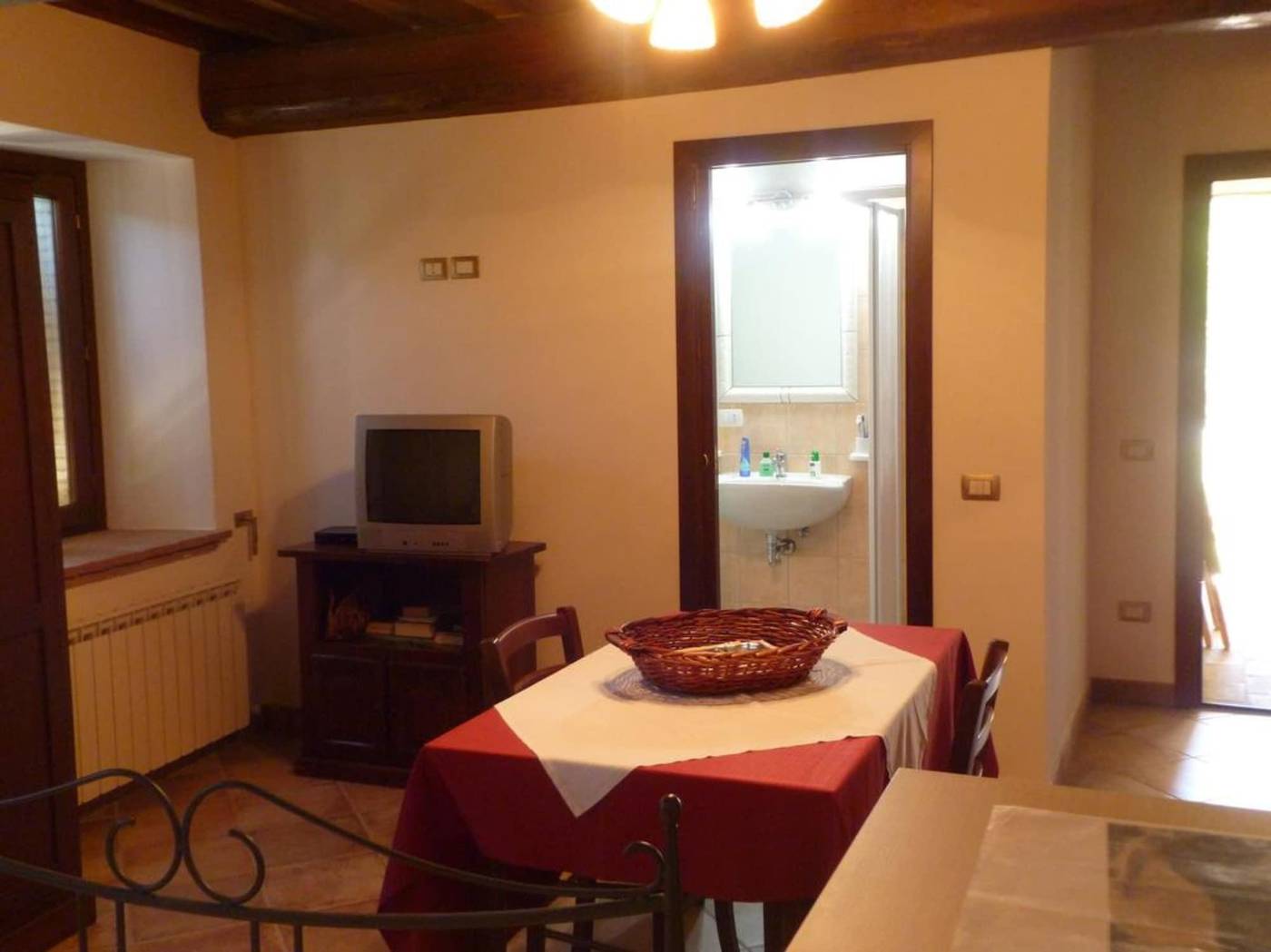 Agriturismo Il Pioppo-Italy-VALFABBRICA-Room-9