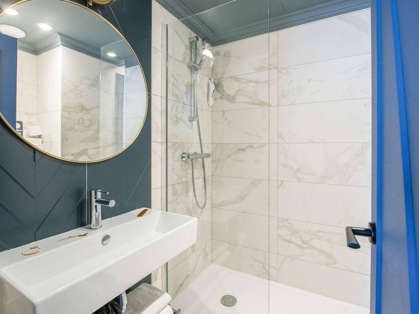 ibis-Styles-Paris-Nation-Cours-de-Vincennes-General-view-21