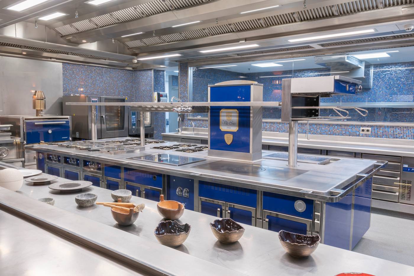 Europe-Villa-Cortes-Restaurant-56