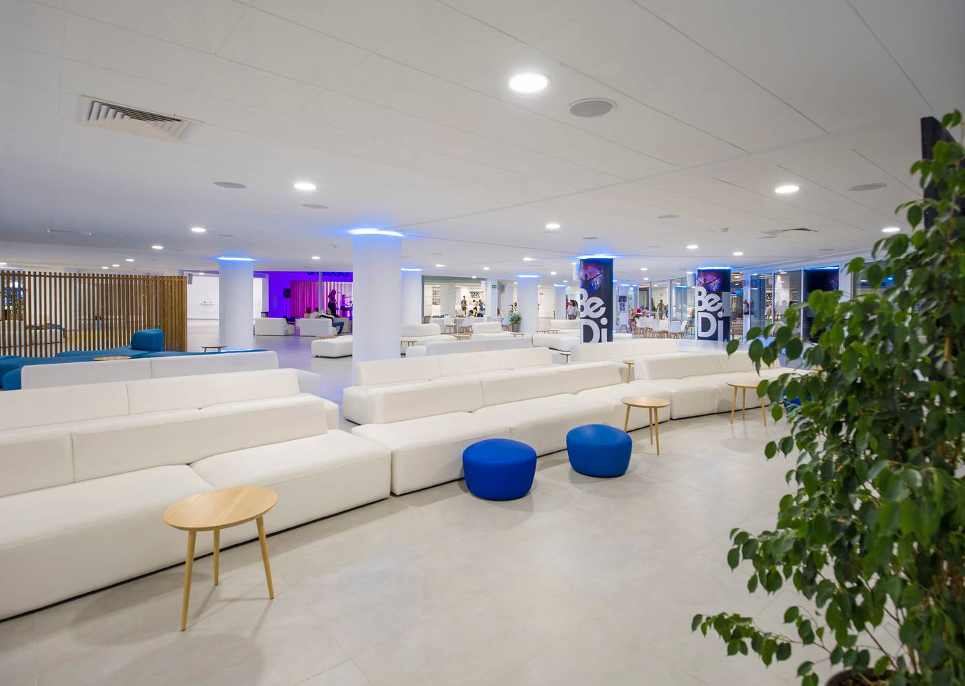 Playasol-The-New-Algarb-Lobby-37