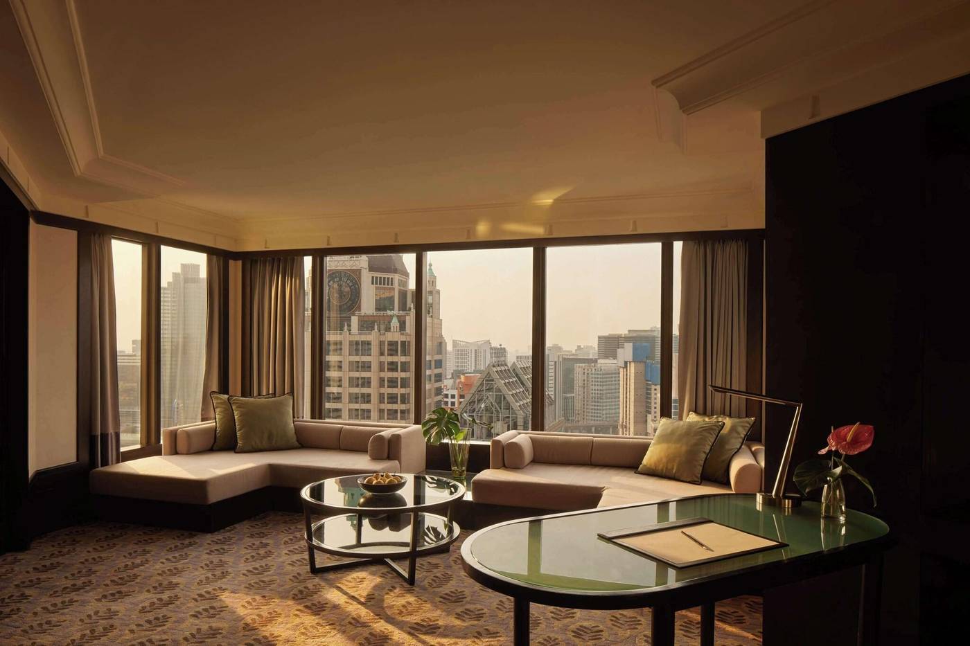 Banyan-Tree-Bangkok-Room-32