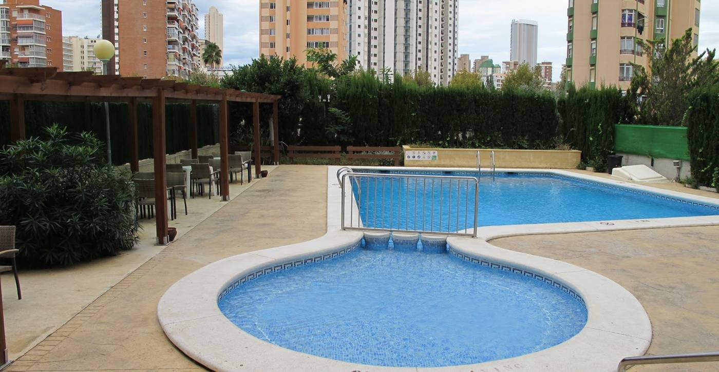 Playamar-Apartamentos-Pool-4