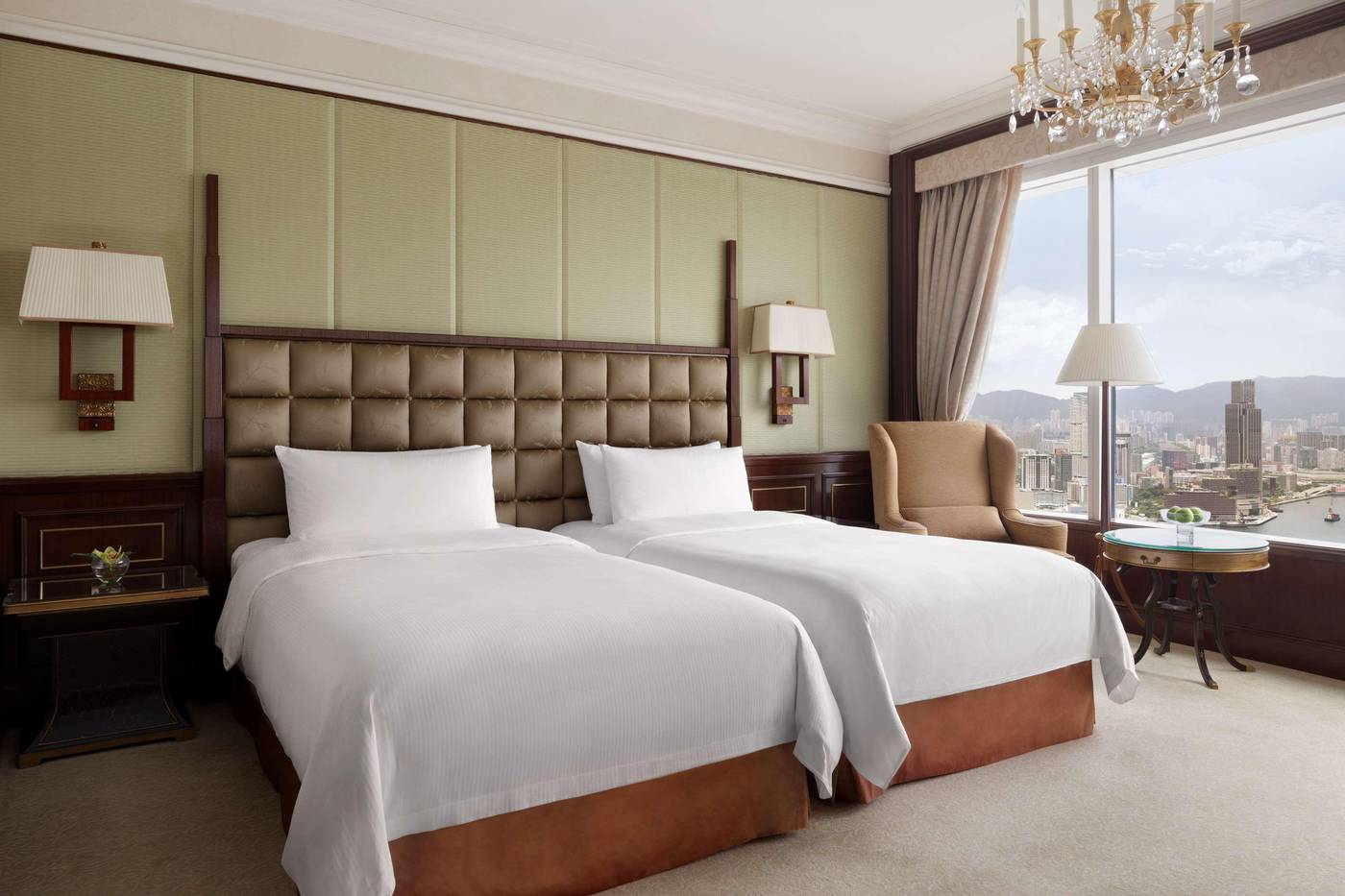 Island-Shangri-La-Hong-Kong-Room-25