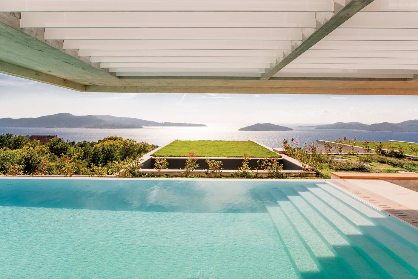 Hotel-Osmolis-Pool-1