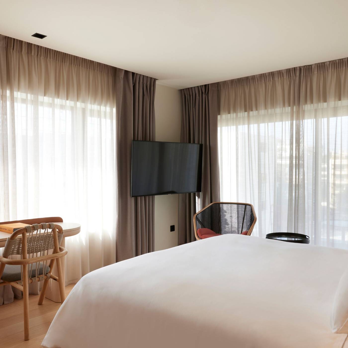 Dusit-Suites-Athens-Room-21