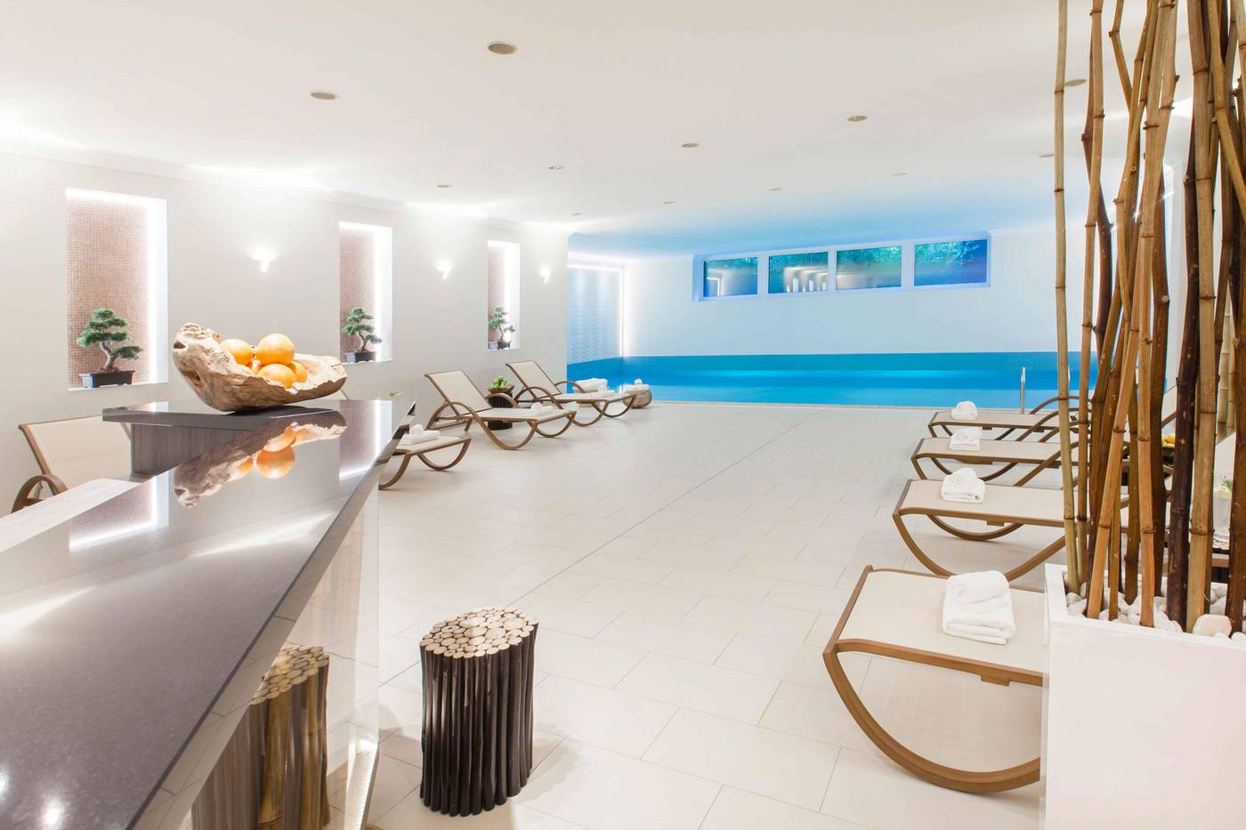 Crowne-Plaza-Berlin-City-Centre-Pool-21