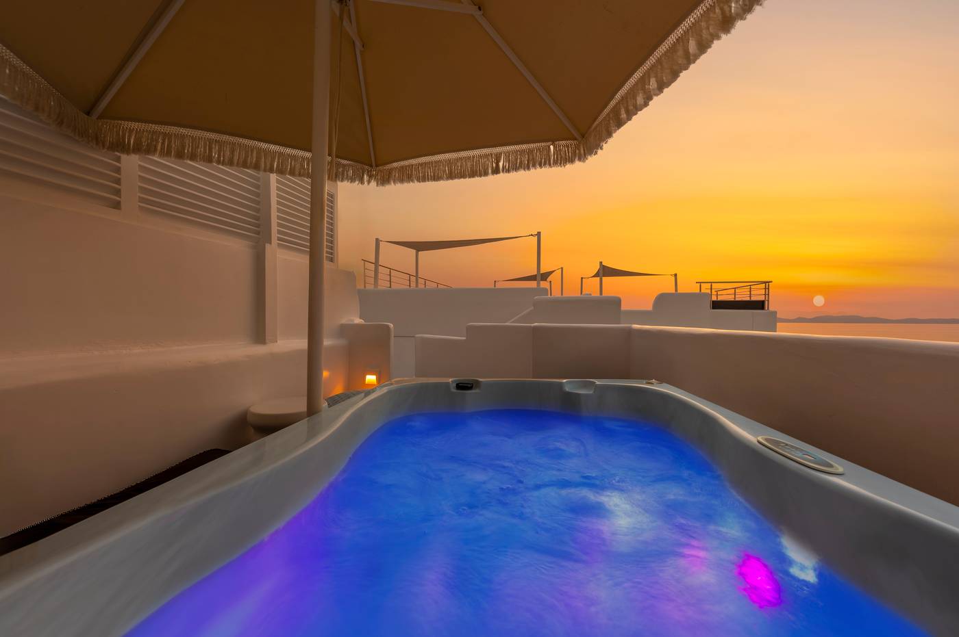 Sole-D-Oro-Luxury-Suites-Room-28