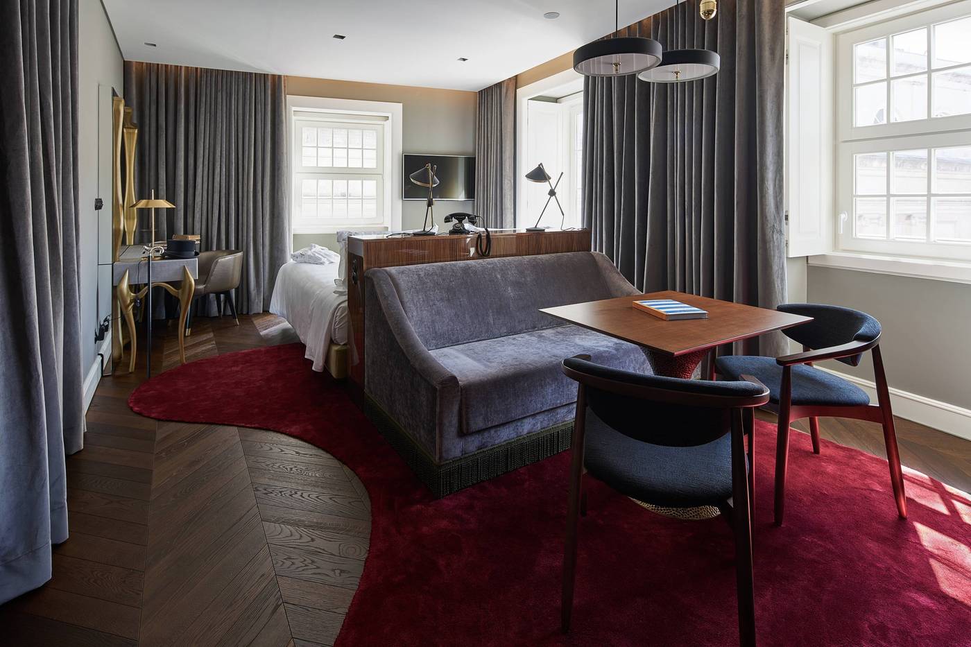 O-Artista-Suites-By-Europe-Room-7