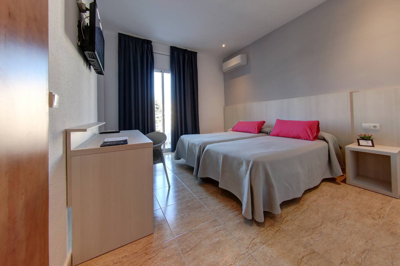 Hotel-Apartamentos-Solimar-Room-22