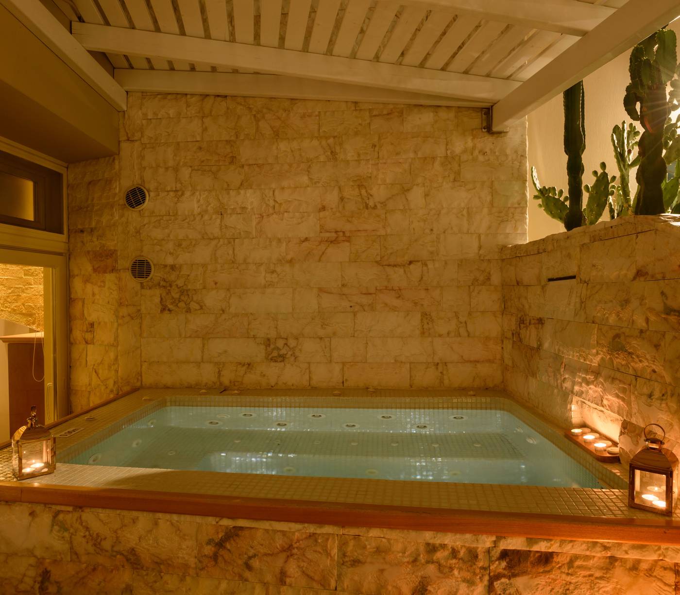 Suite-Home-Santorini-Room-42