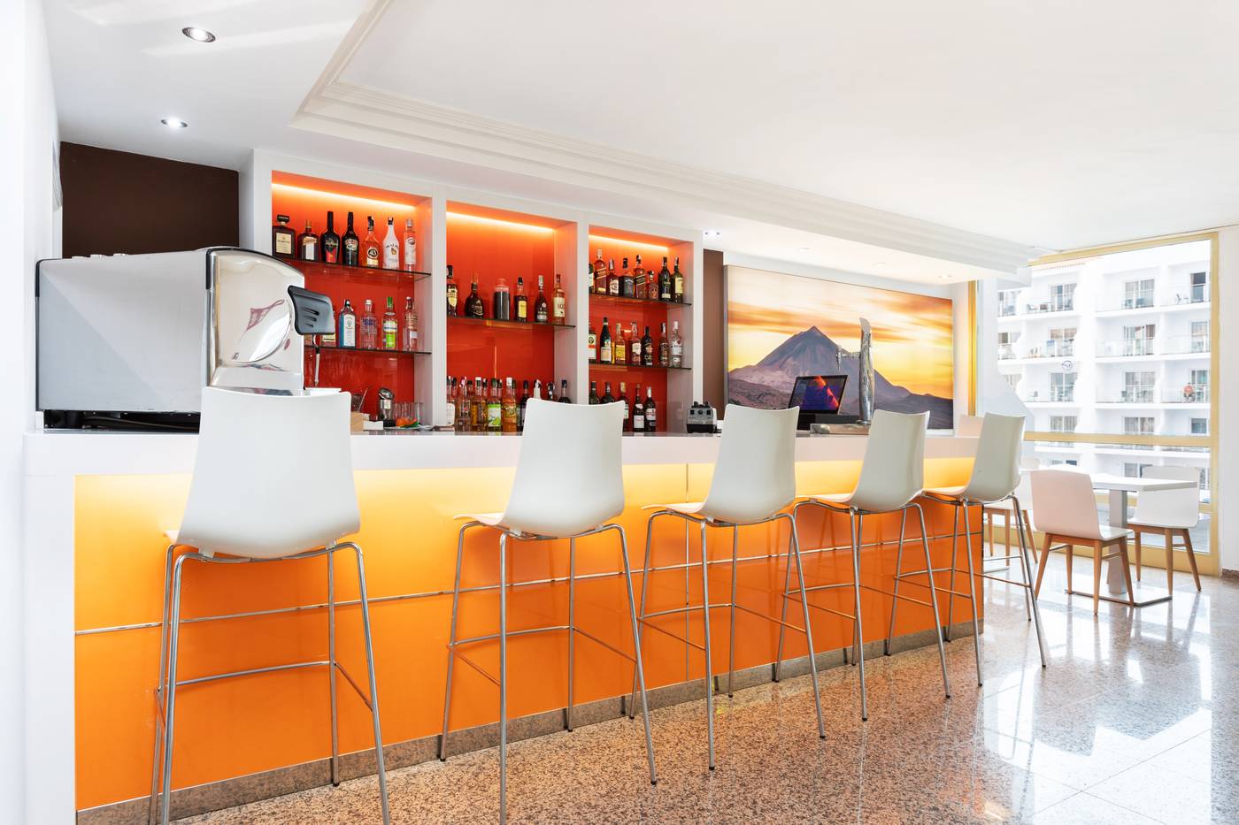 Globales-Tamaimo-Tropical-Bar-38