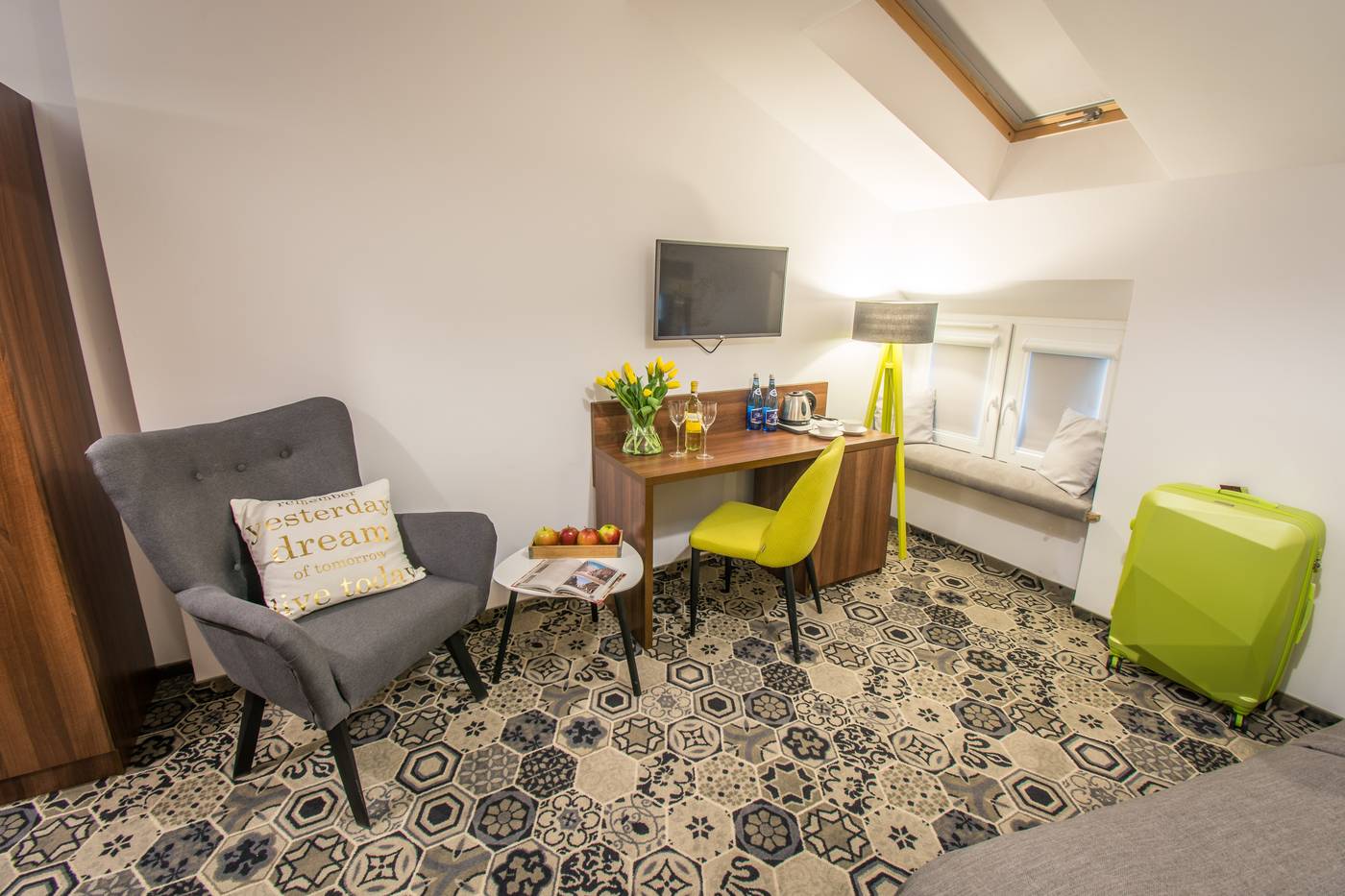 Hotel-Lavender-Room-36