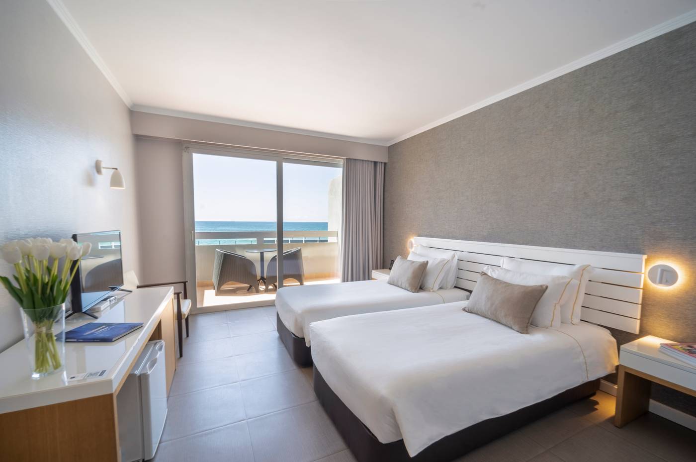 HOTEL-ARRIBAS-Room-19